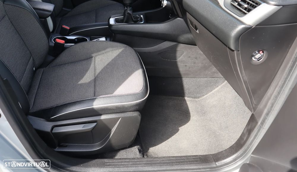 Renault Captur 1.0 TCe Exclusive Bi-Fuel - 22