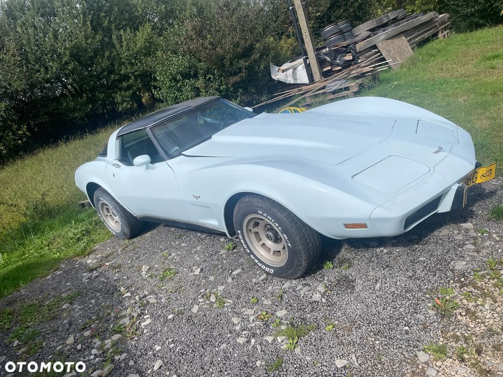 Chevrolet Corvette - 9