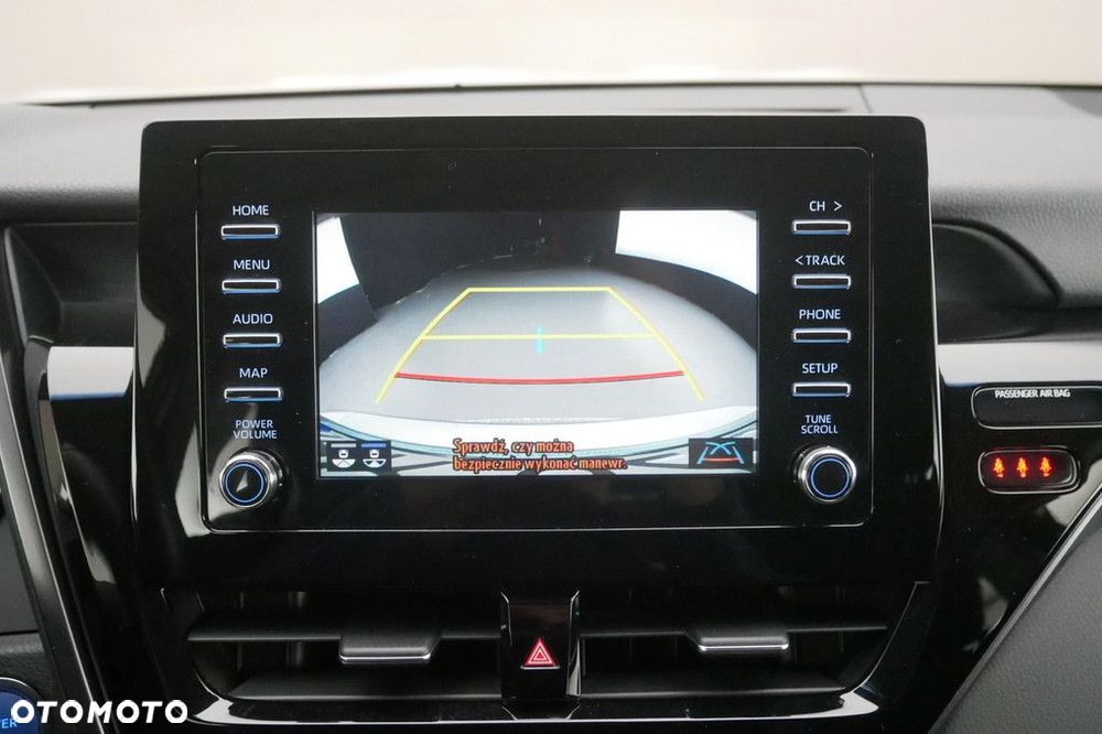 Toyota Camry 2.5 Hybrid Comfort CVT - 18