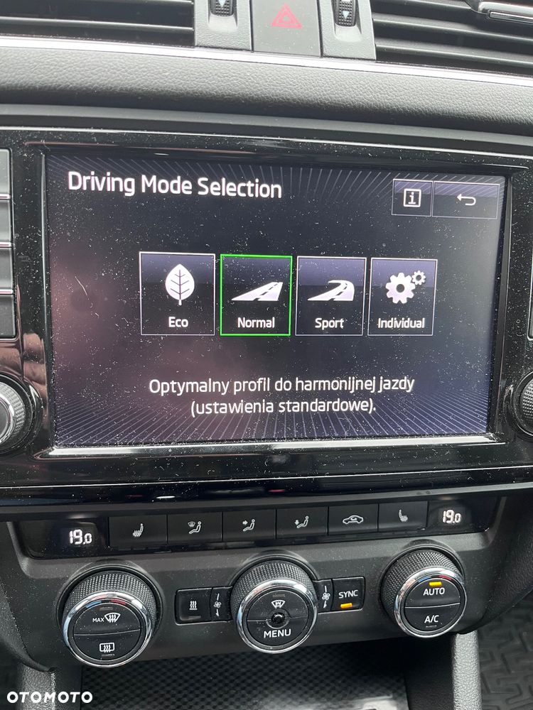 Skoda Octavia 2.0 TDI RS - 22