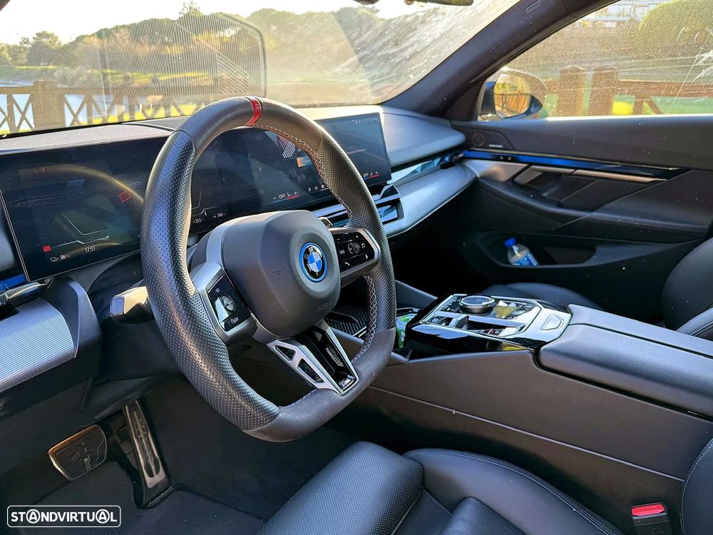BMW i5 eDrive40 Pack Desportivo M Pro - 3