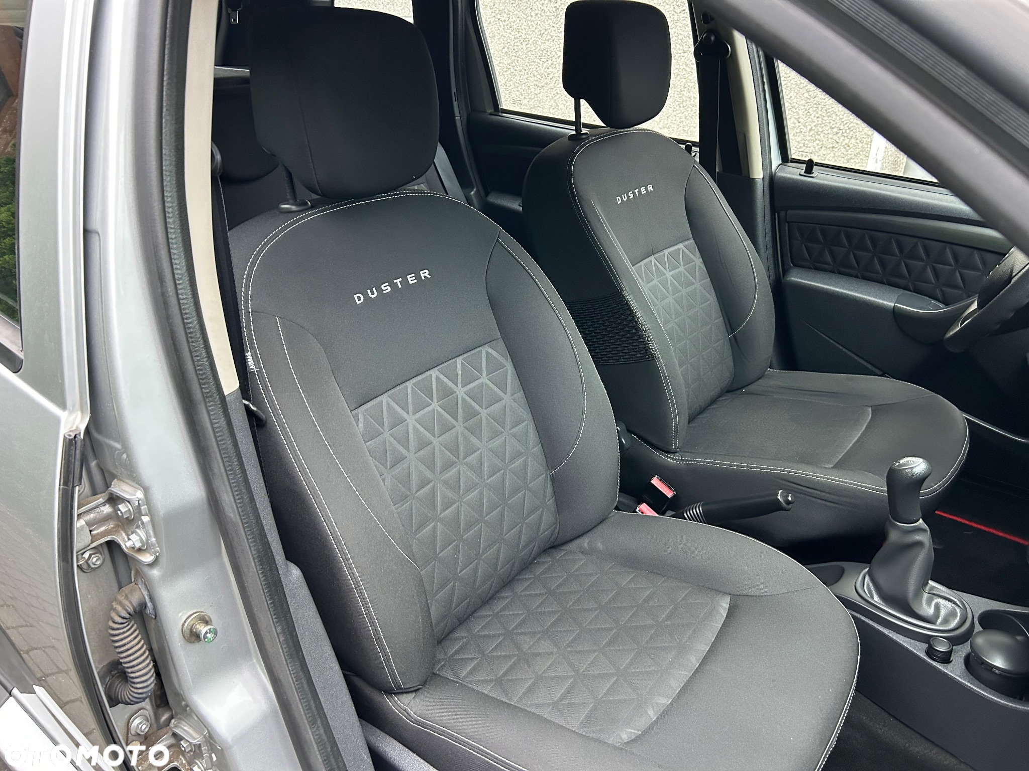 Dacia Duster 1.6 16V 4x2 Prestige - 19