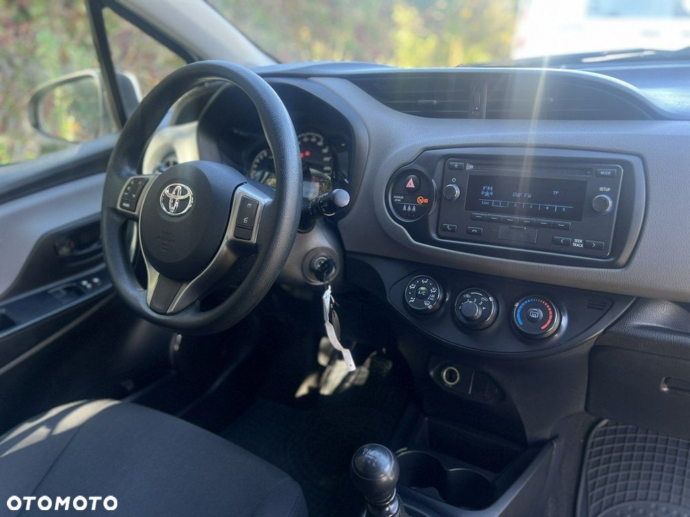 Toyota Yaris 1.5 Active - 16