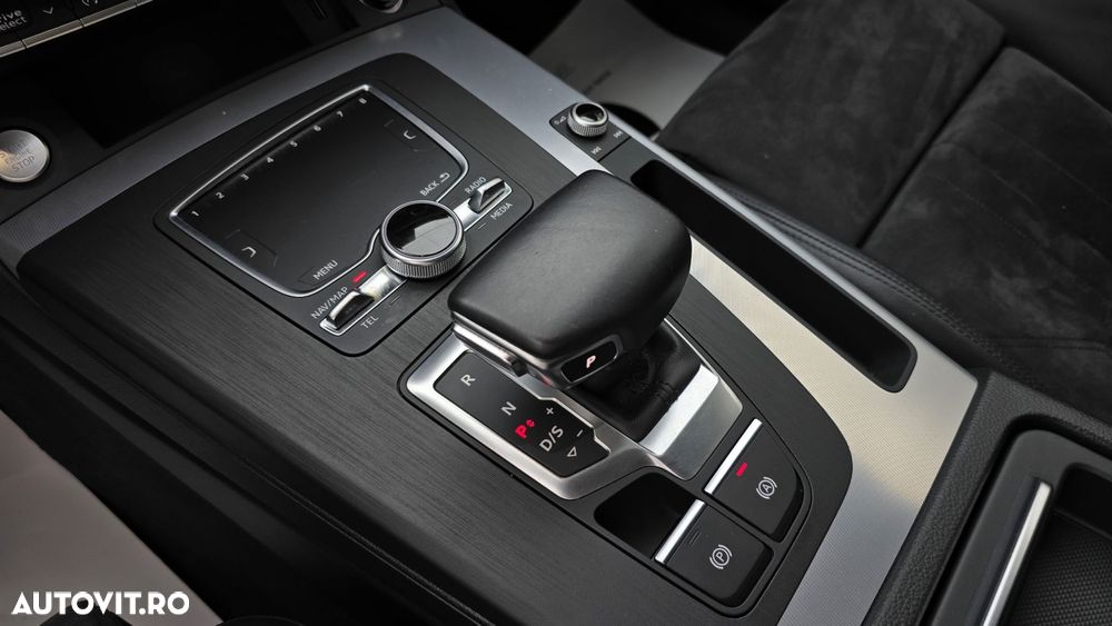 Audi Q5 2.0 40 TDI quattro S tronic Sport - 17