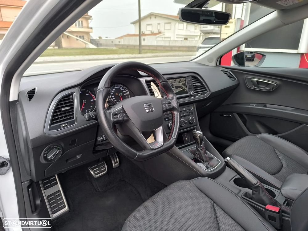 SEAT Leon 2.0 TDI DPF S&S DSG FR - 26