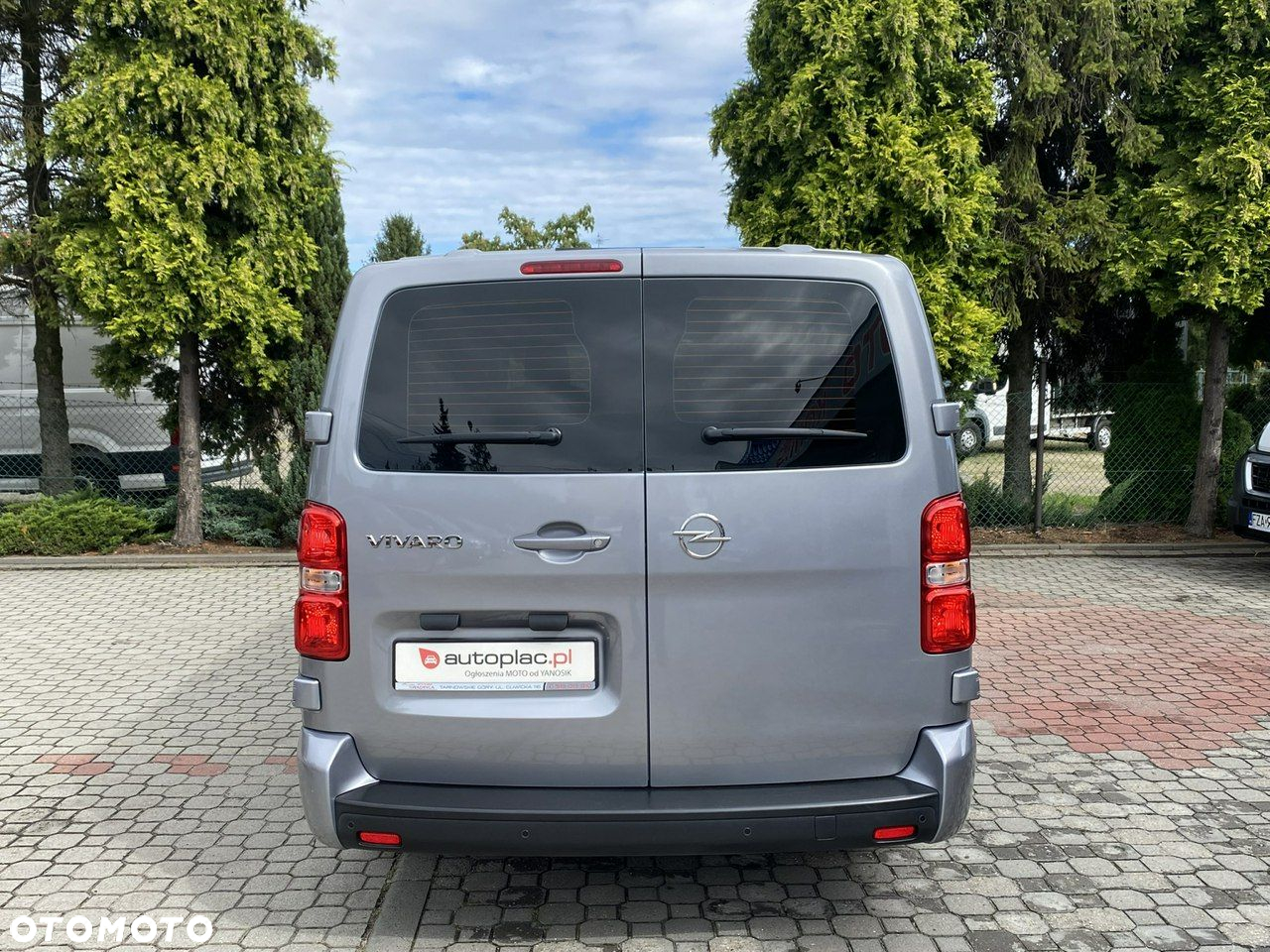 Opel Vivaro - 22