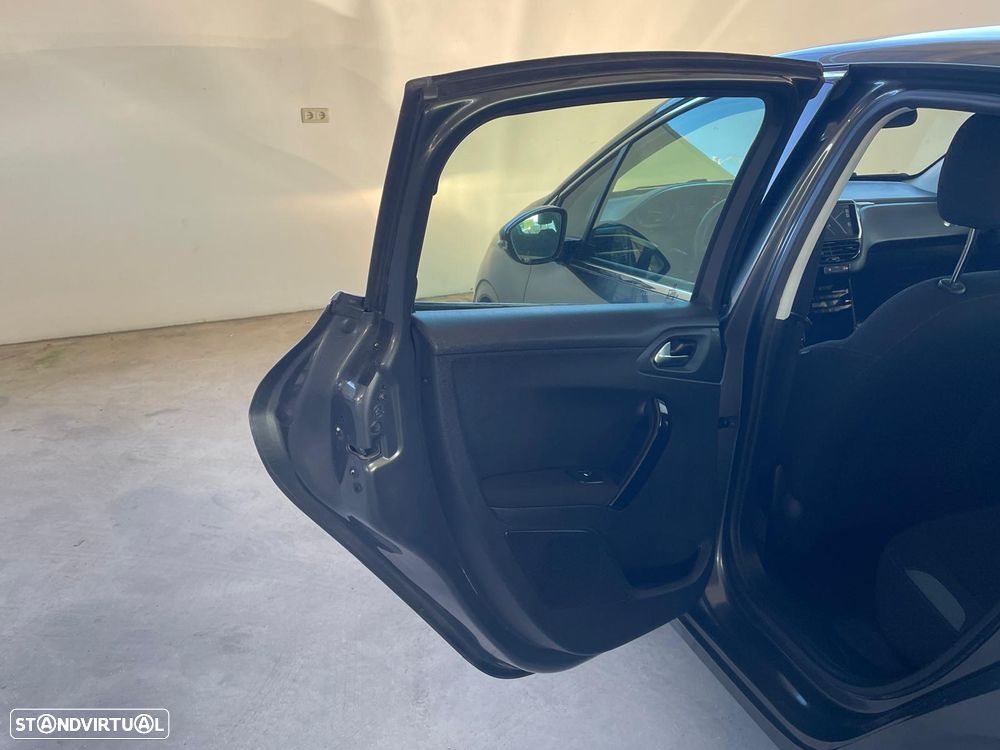 Peugeot 208 e-HDi FAP 92 Stop&Start Allure - 20