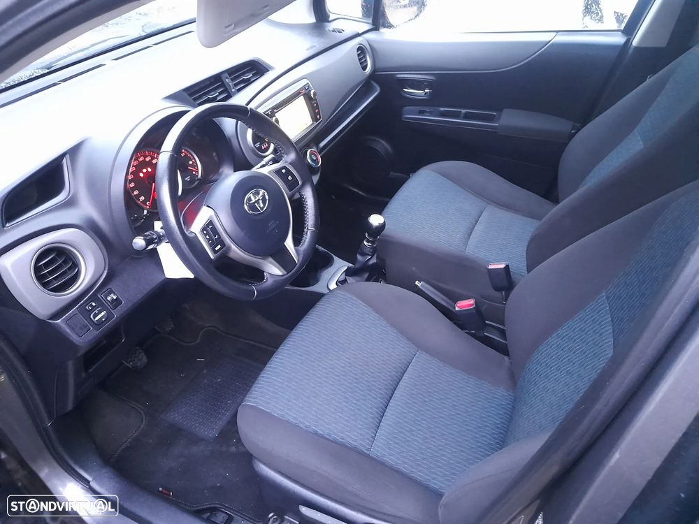Toyota Yaris 1.4 D-4D Trend+Navi - 12