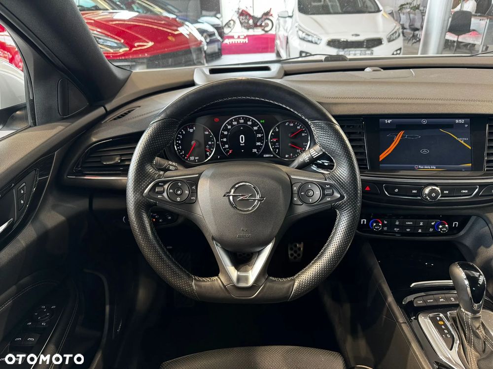 Opel Insignia 2.0 T 4x4 Innovation S&S - 19