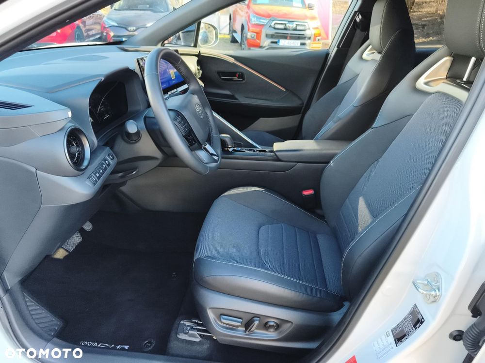 Toyota C-HR - 13
