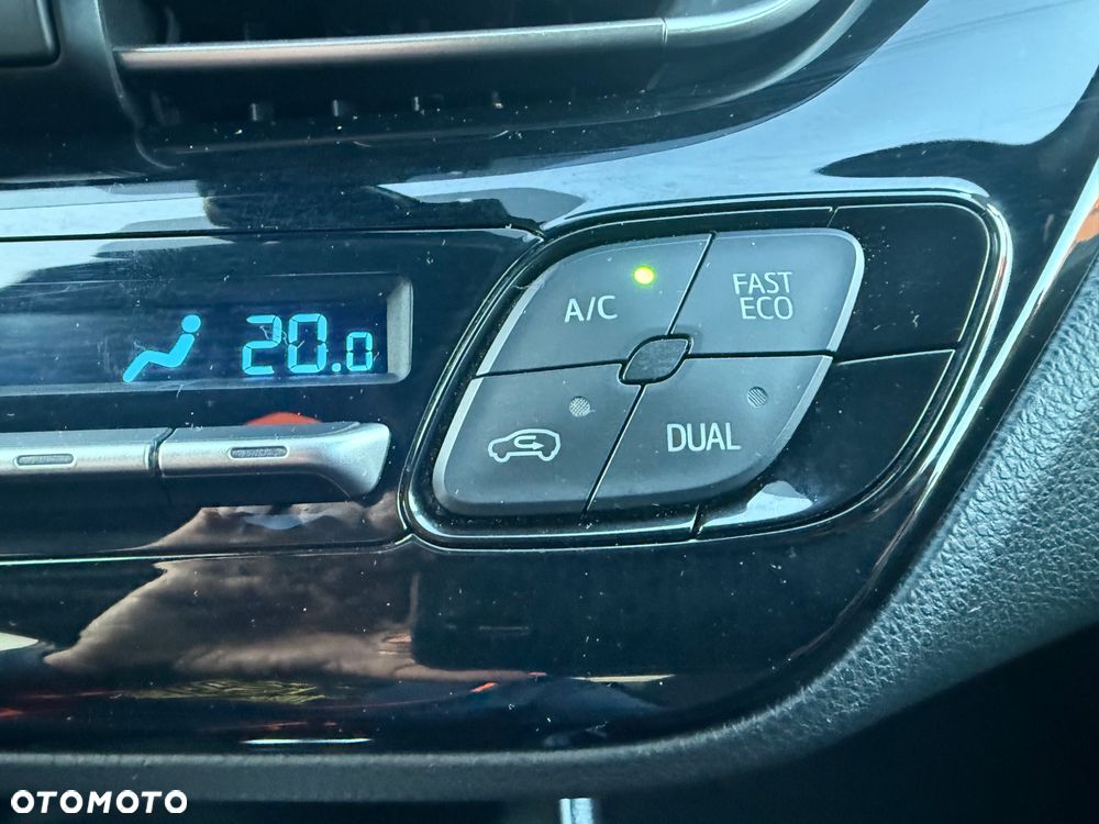 Toyota C-HR - 22