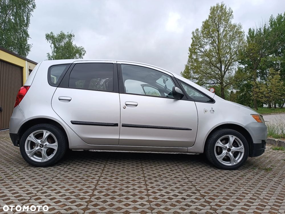 Mitsubishi Colt 1.3 Inform - 10