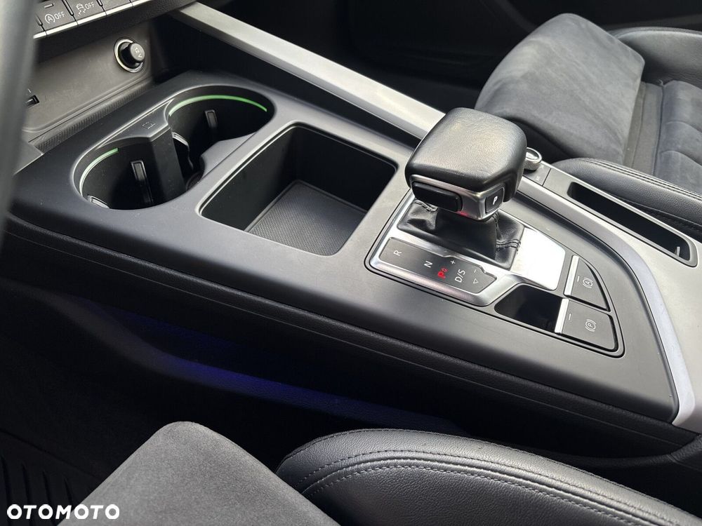 Audi A4 Limousine - 20