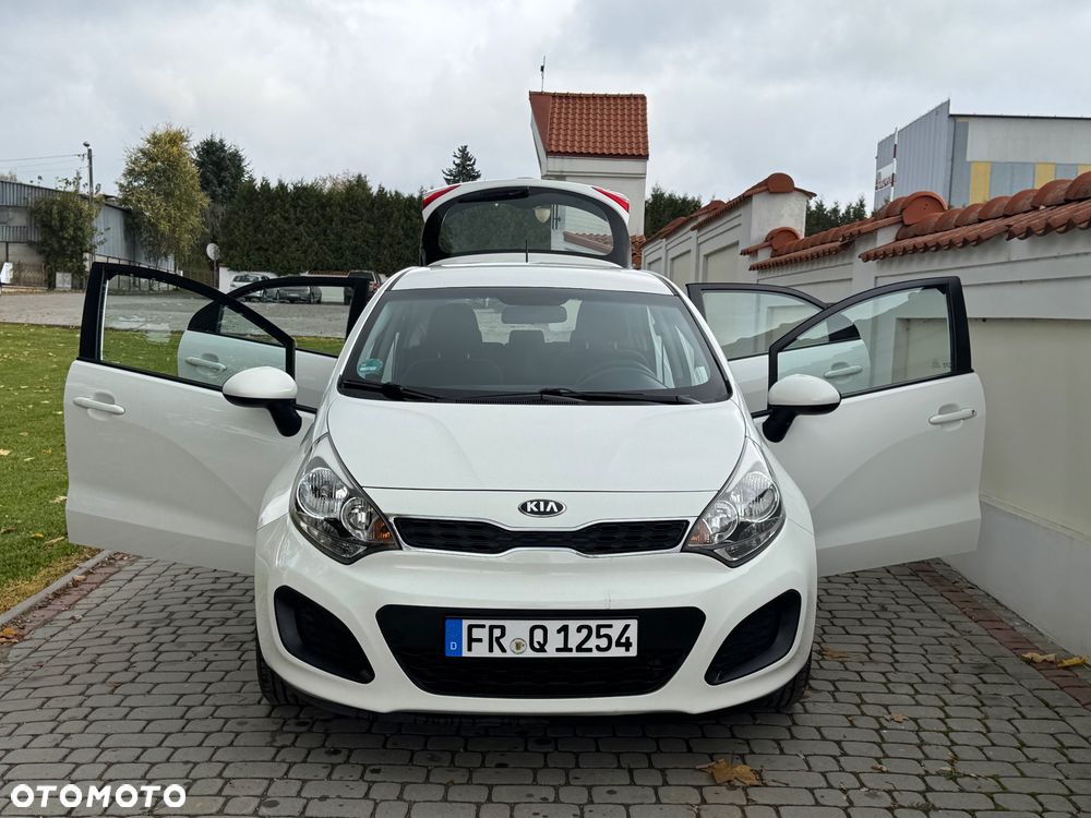Kia Rio - 28