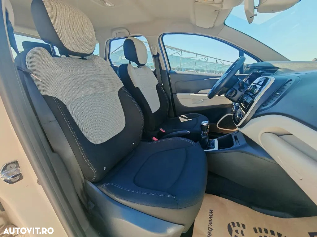 Renault Captur ENERGY dCi 110 Intens - 11