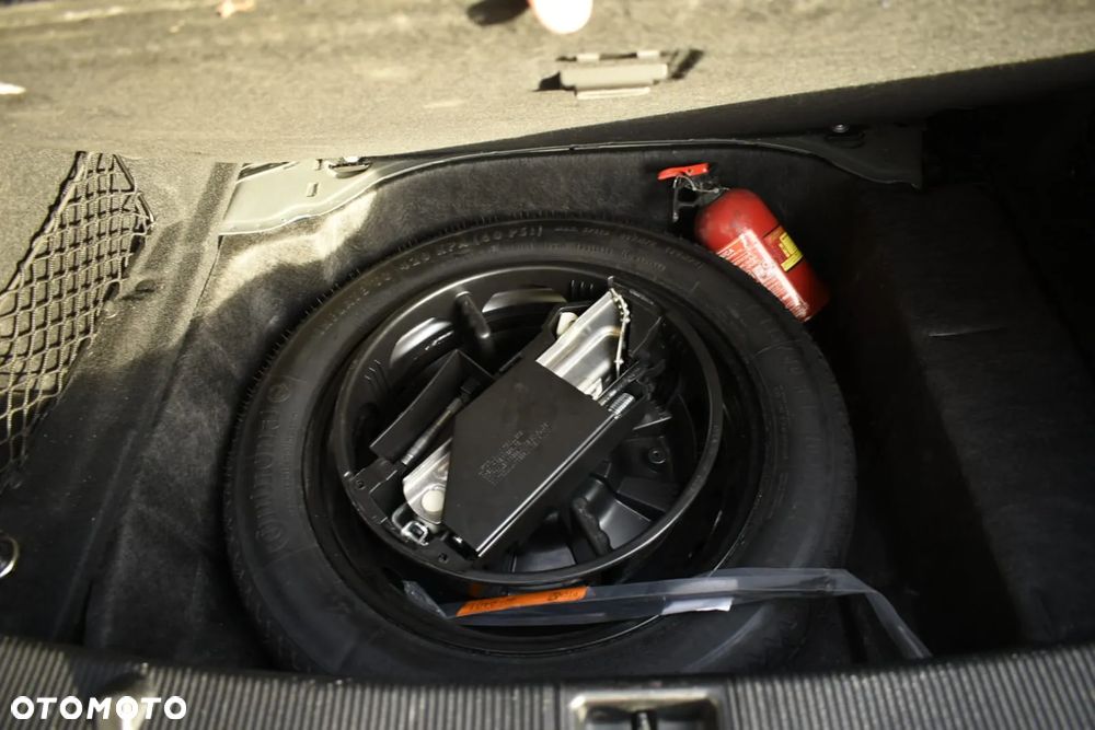 Mercedes-Benz Klasa E 350 4Matic 7G-TRONIC - 13