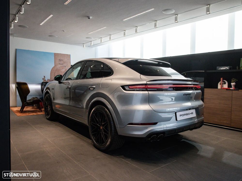 Porsche Cayenne Coupé E-Hybrid Black Edition - 10
