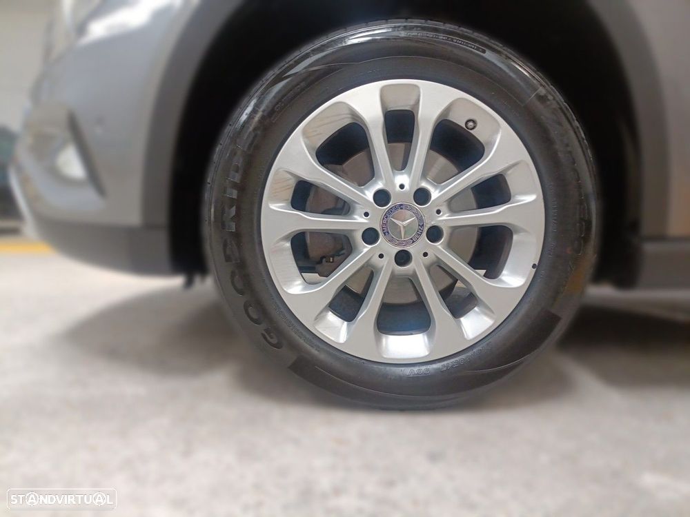 Mercedes-Benz GLA 200 (CDI) d 4Matic 7G-DCT - 6