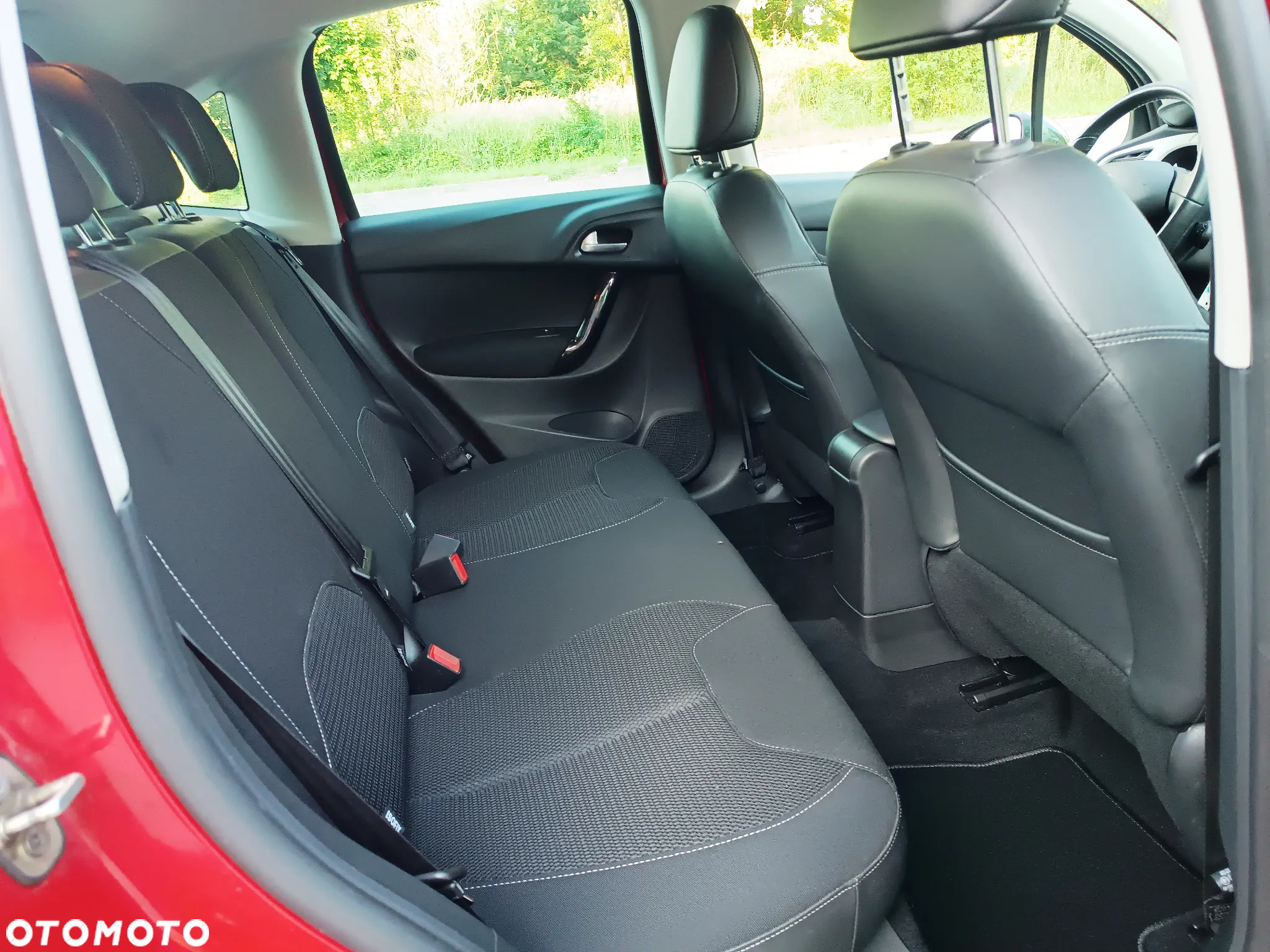 Citroën C3 1.2 PureTech Exclusive - 21