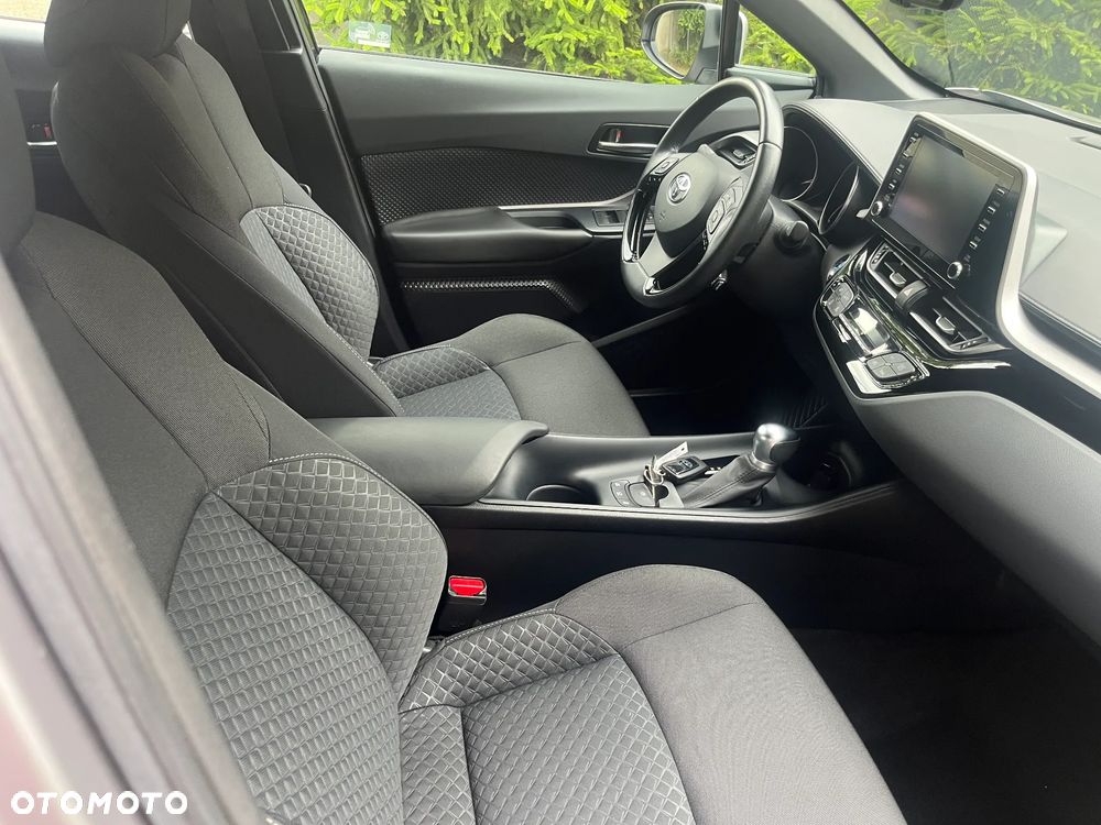Toyota C-HR Business-Edition - 7