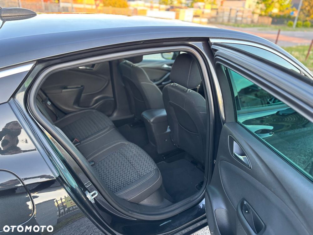 Opel Astra - 12