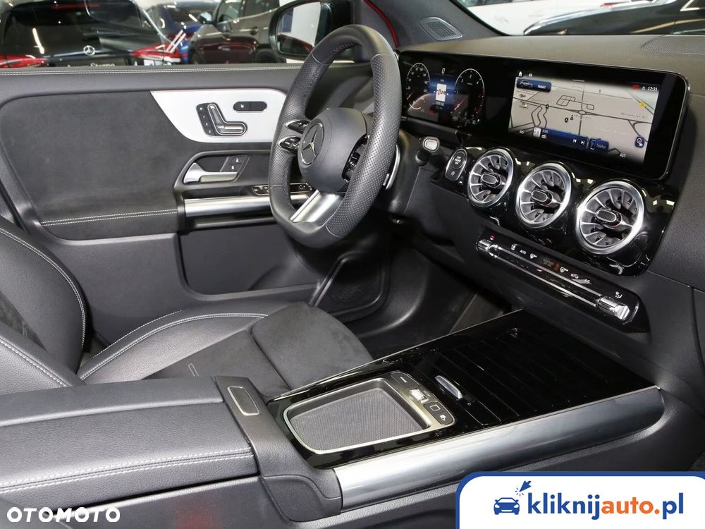 Mercedes-Benz GLA 200 AMG Line - 6