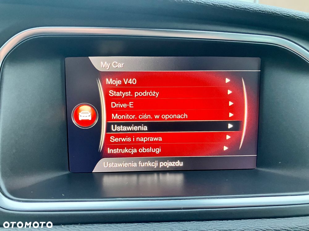 Volvo V40 D2 Geartronic RDesign - 33