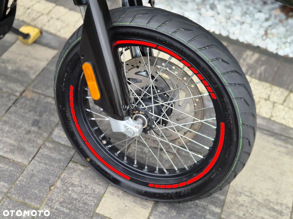 Aprilia SX - 11