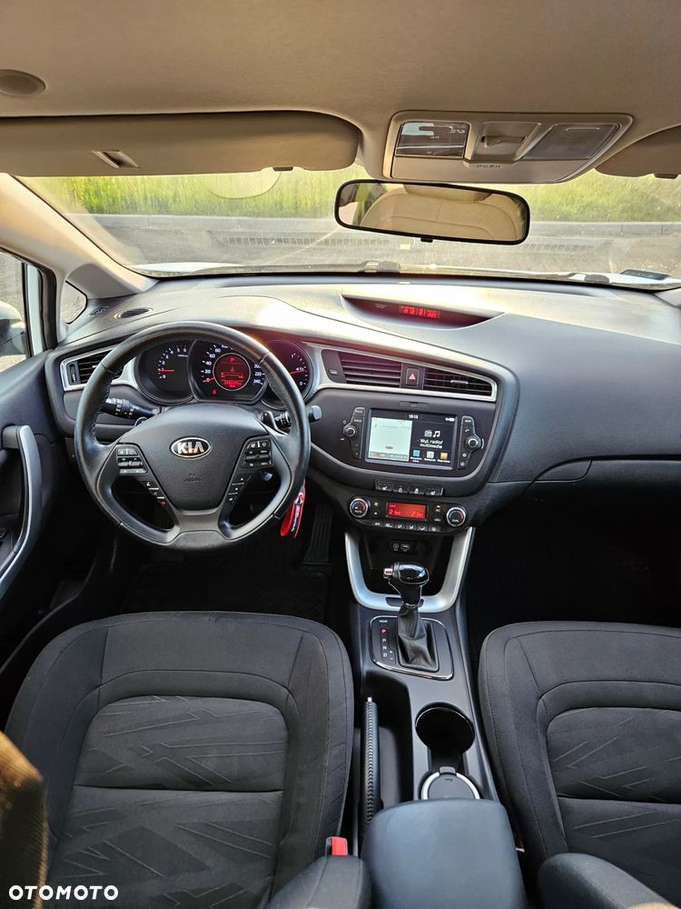 Kia Ceed Cee'd 1.6 CRDi L DCT - 4