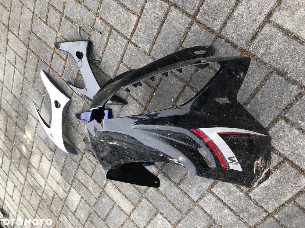 Yamaha Fazer 600  osłona lewa czasza czacha bok owiewka - 1