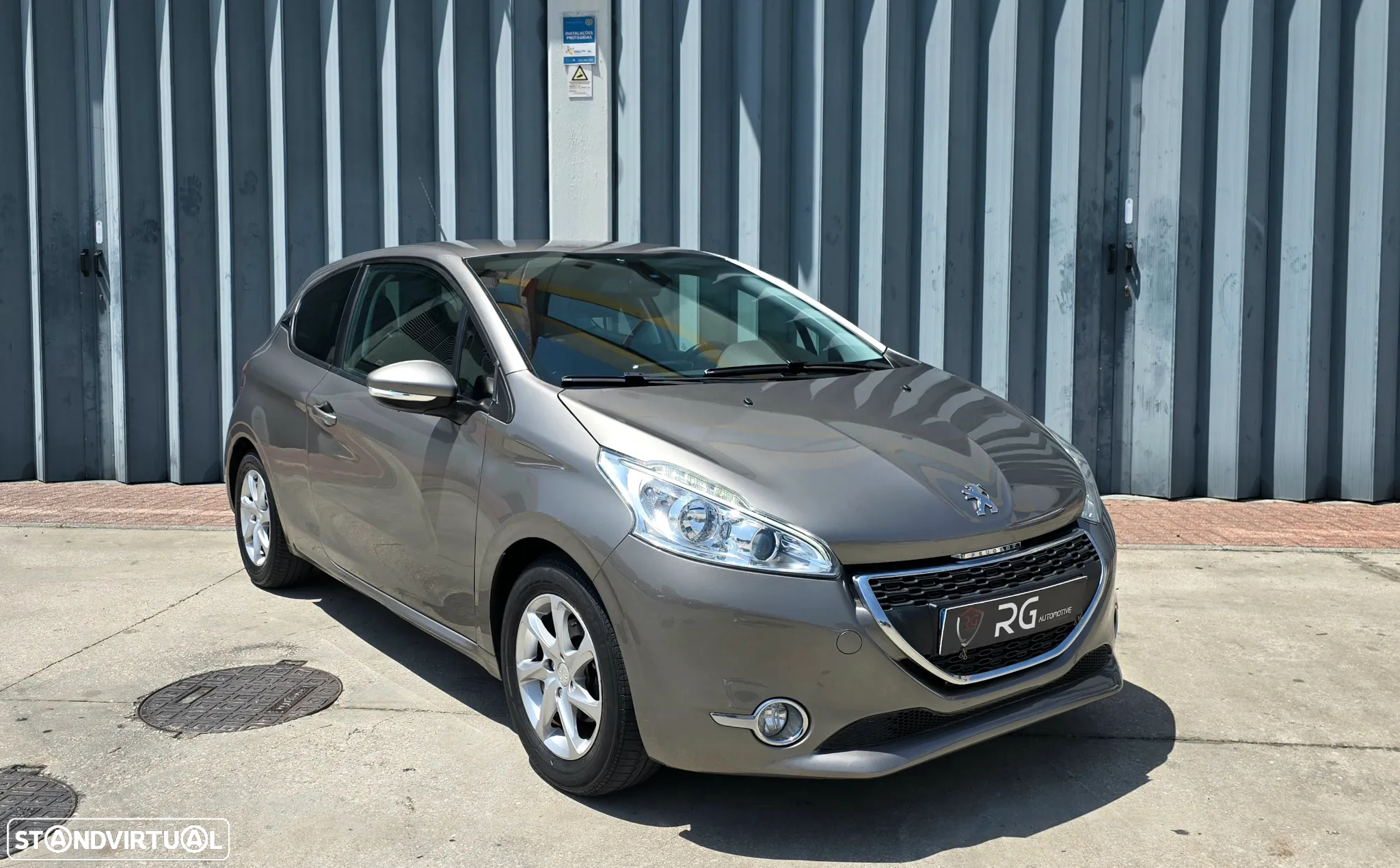 Peugeot 208 1.2 VTi Allure - 2
