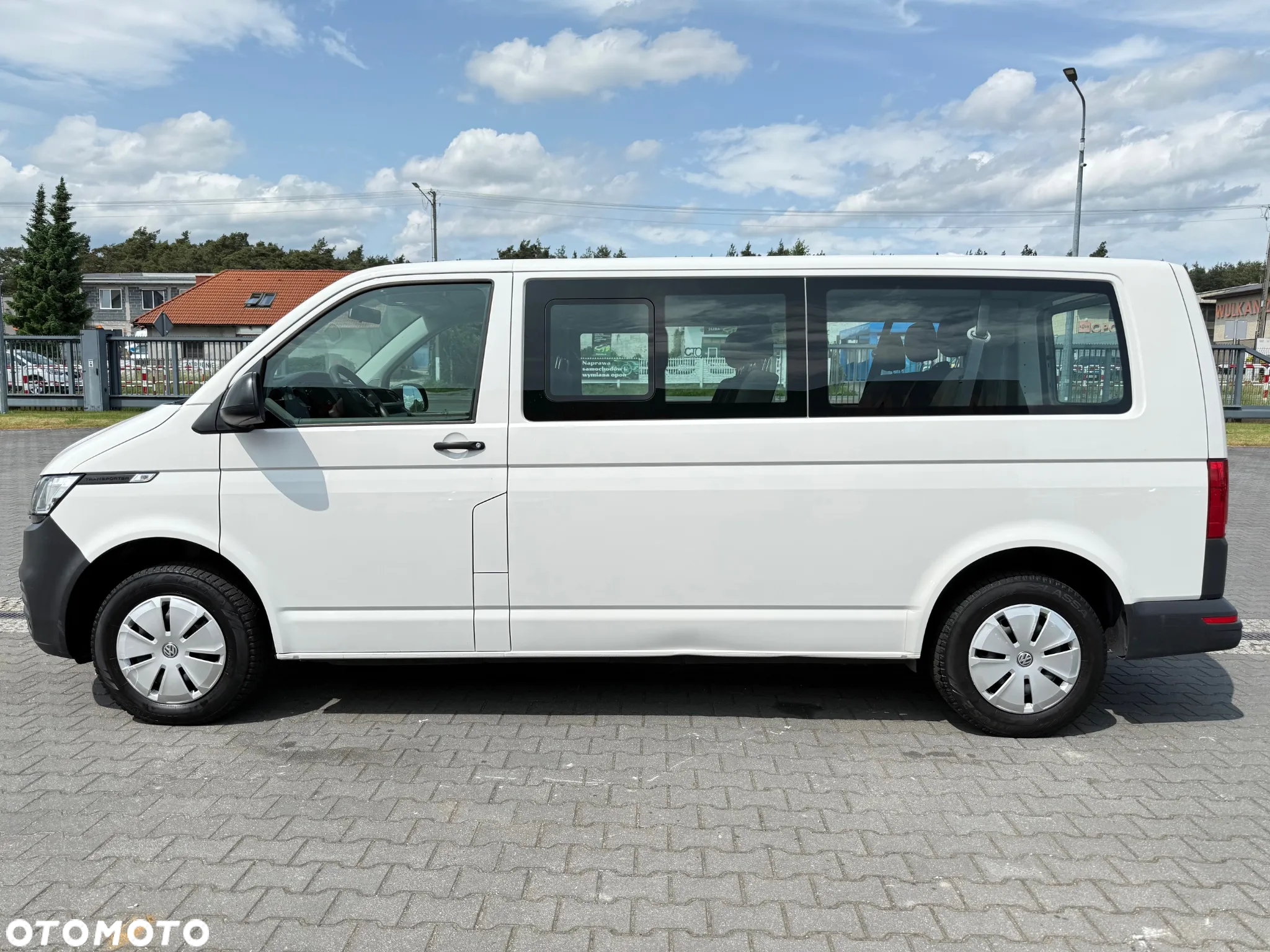 Volkswagen Transporter T6.1 TDI L2H1 Plus Comfortline - 2
