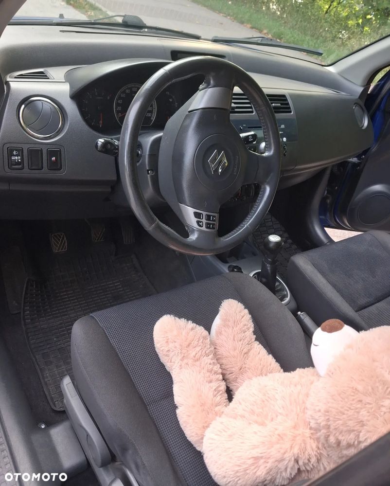 Suzuki Swift - 15