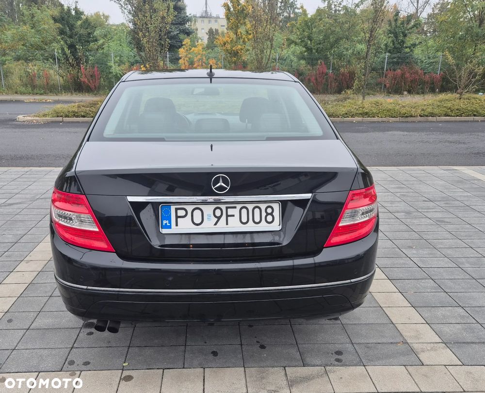 Mercedes-Benz Klasa C 200 CDI BlueEff Avantgarde - 4
