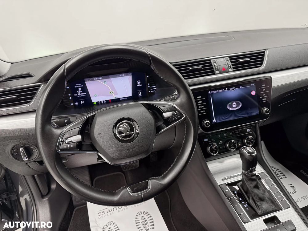 Skoda Superb 2.0 TDI DSG Style - 26