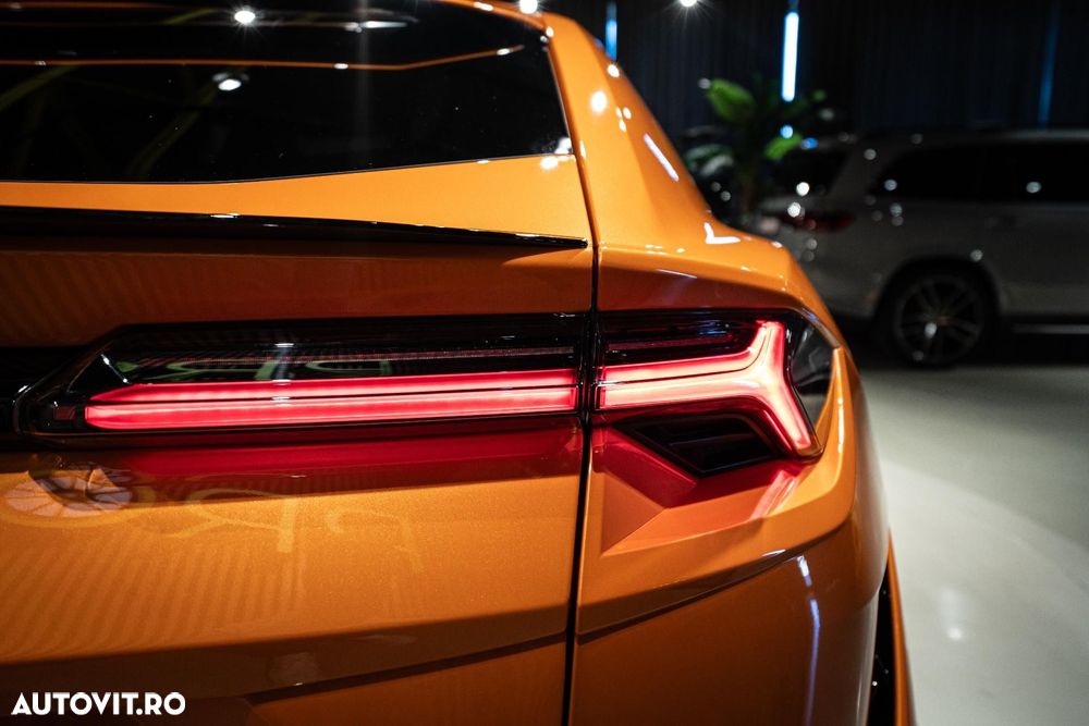 Lamborghini URUS - 22