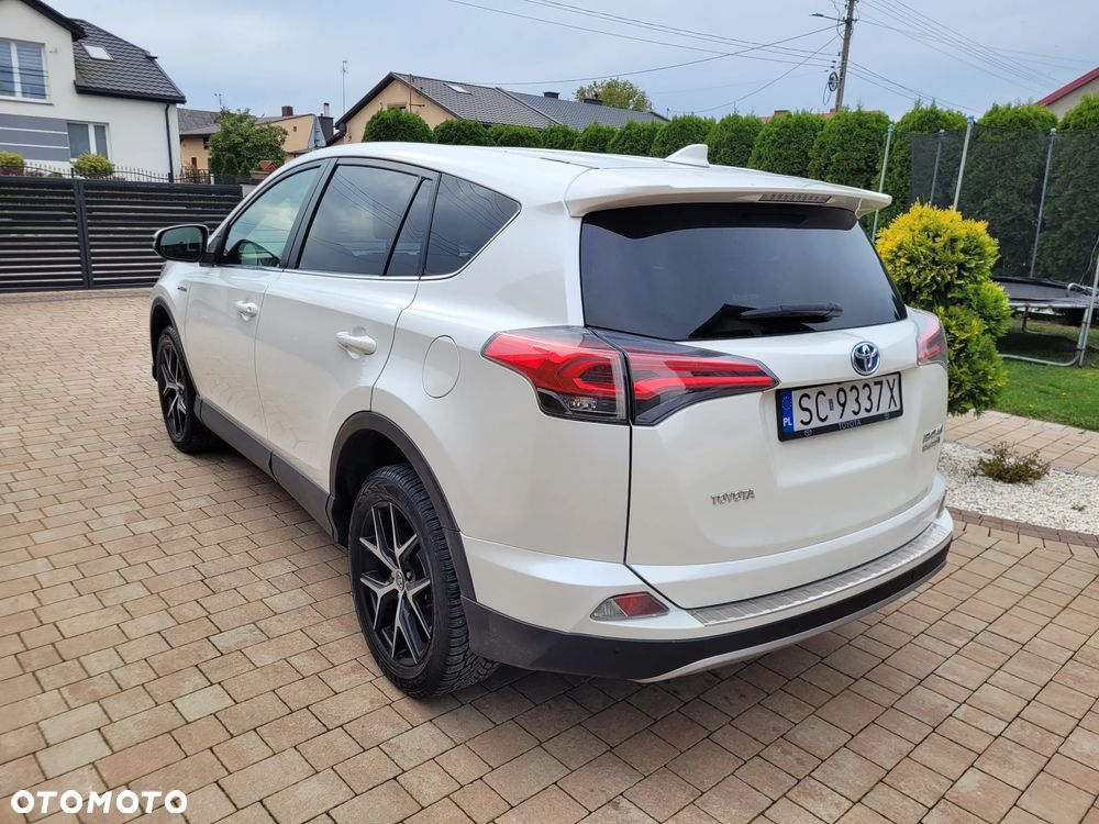 Toyota Rav4 2017 photo 5