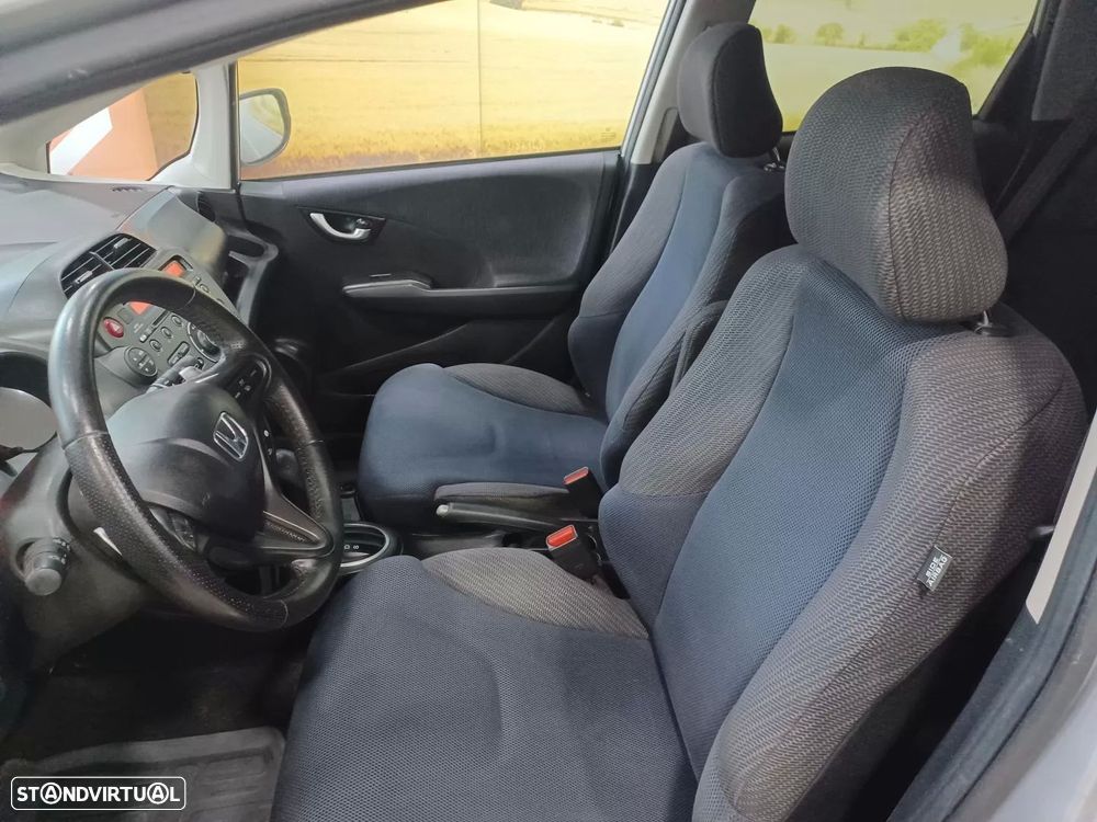 Honda Jazz 1.4 i-VTEC CVT Exclusive - 10