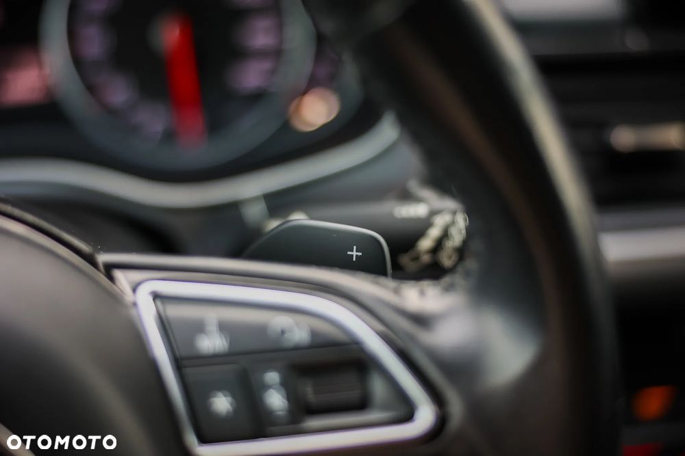 Audi A6 Avant 2.0 TDI Ultra S tronic - 38