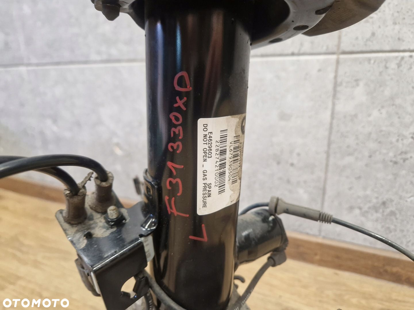 BMW F31 ZWROTNICA LEWY PRZÓD AMORTYZATOR EDC VDC ADAPTACYJNY XDRIVE 6793905 - 8