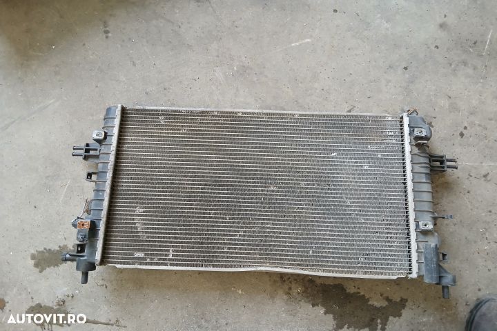 Radiator apa racire motor 1.6 B Opel Astra H [2004 - 2007] Hatchback - 2