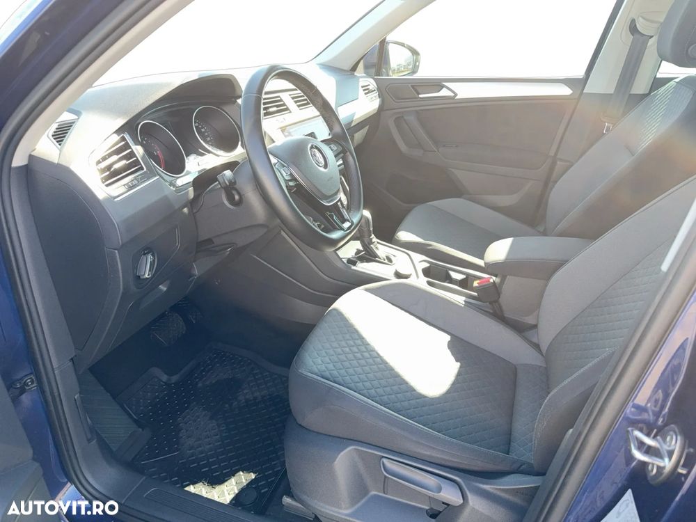Volkswagen Tiguan 2.0 TDI 4Mot DSG Comfortline - 9