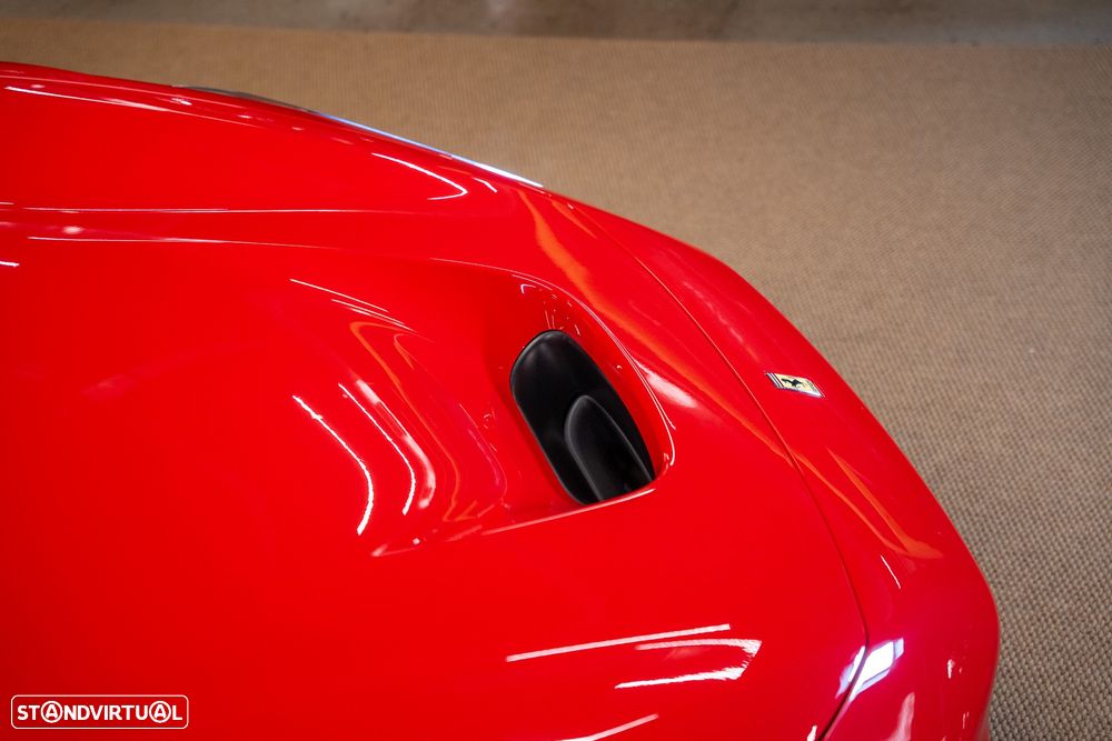 Ferrari F8 Tributo Standard - 11