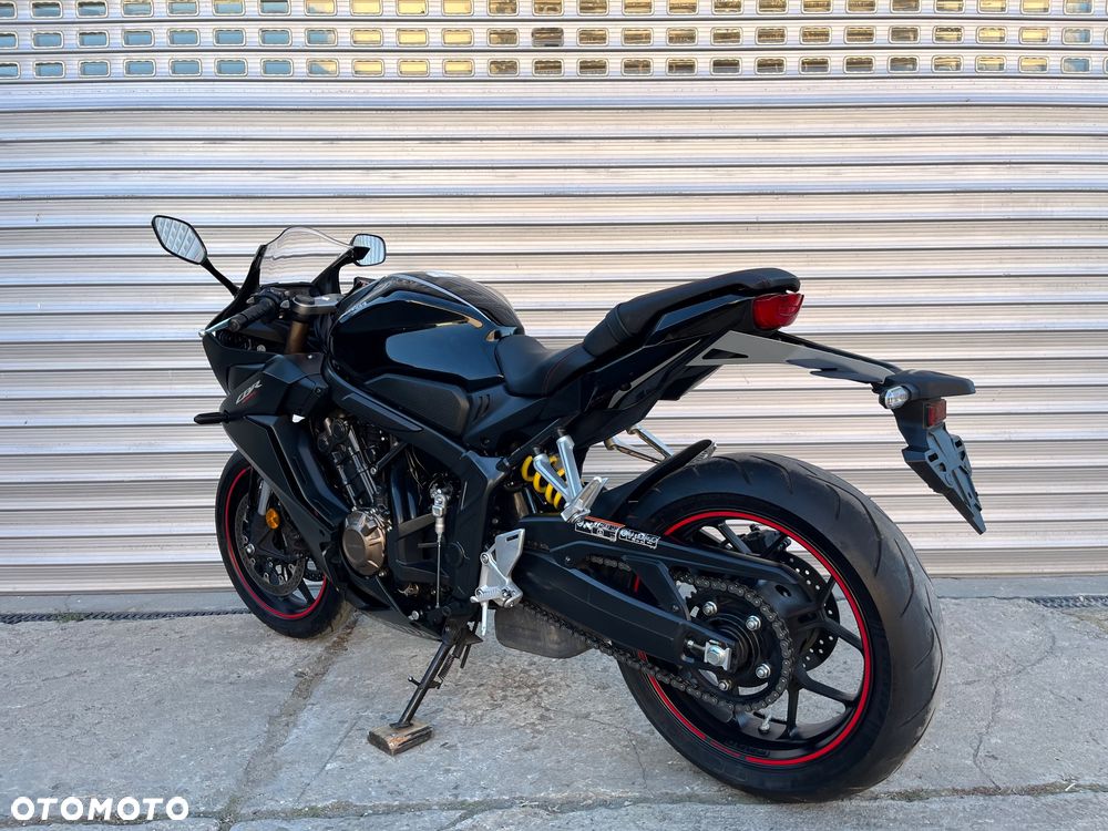 Honda CBR - 11
