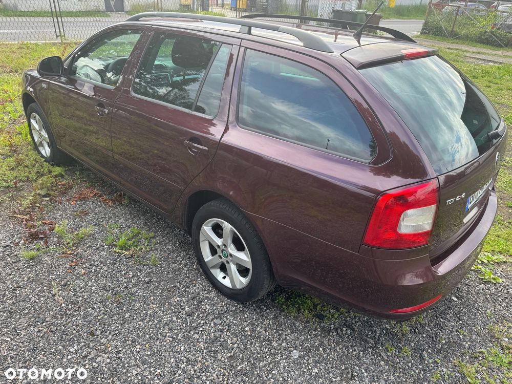 Skoda Octavia 1.6 TDI DPF FAMILY 4x4 - 9