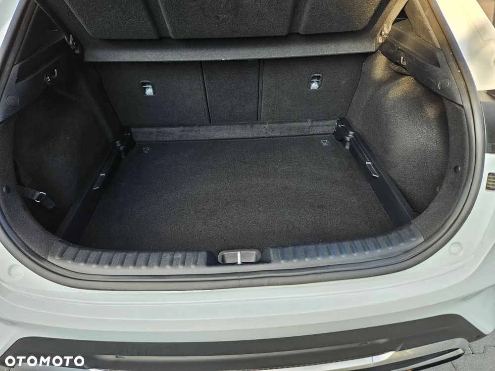 Kia XCeed - 22