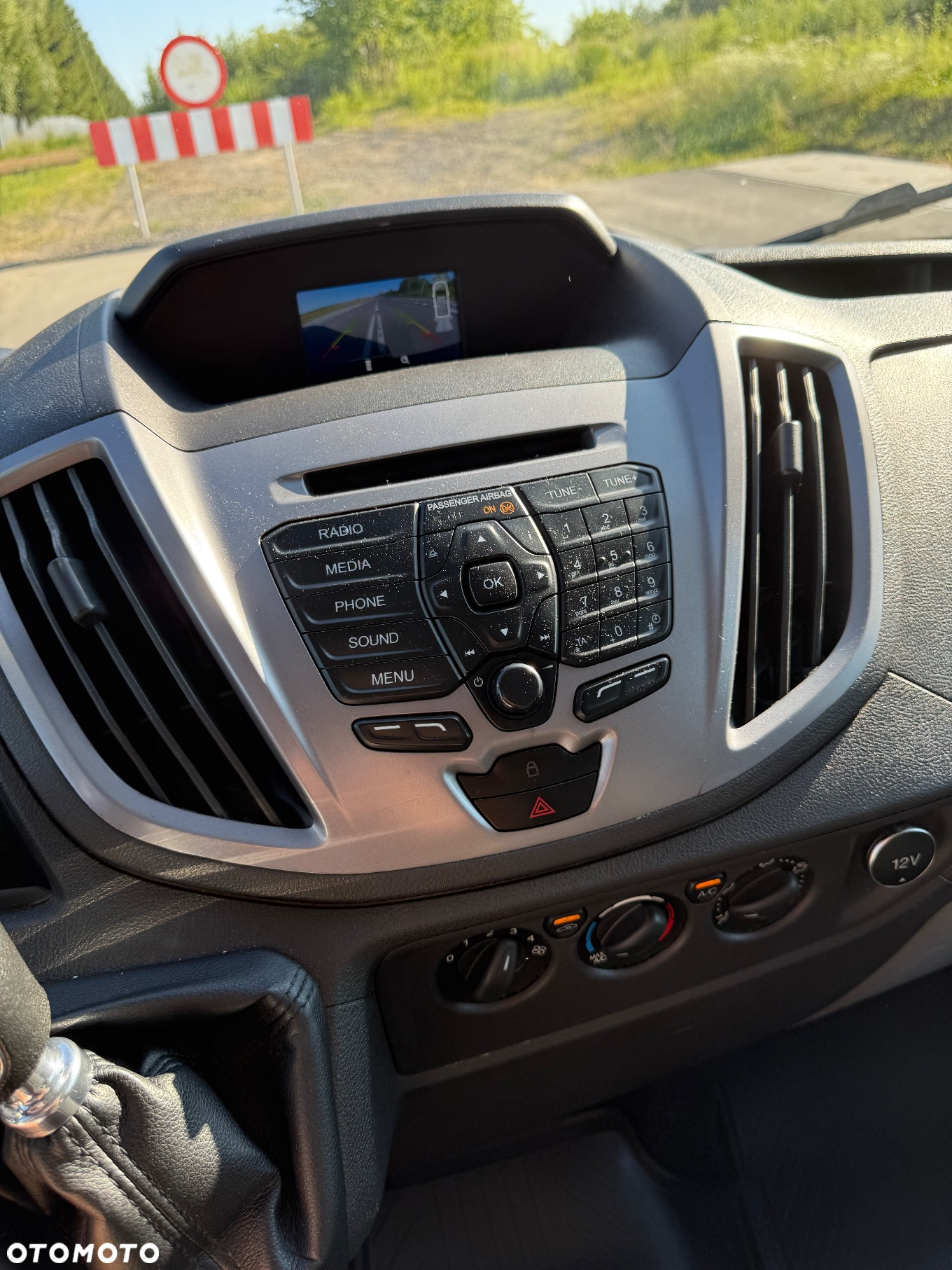 Ford Transit - 12