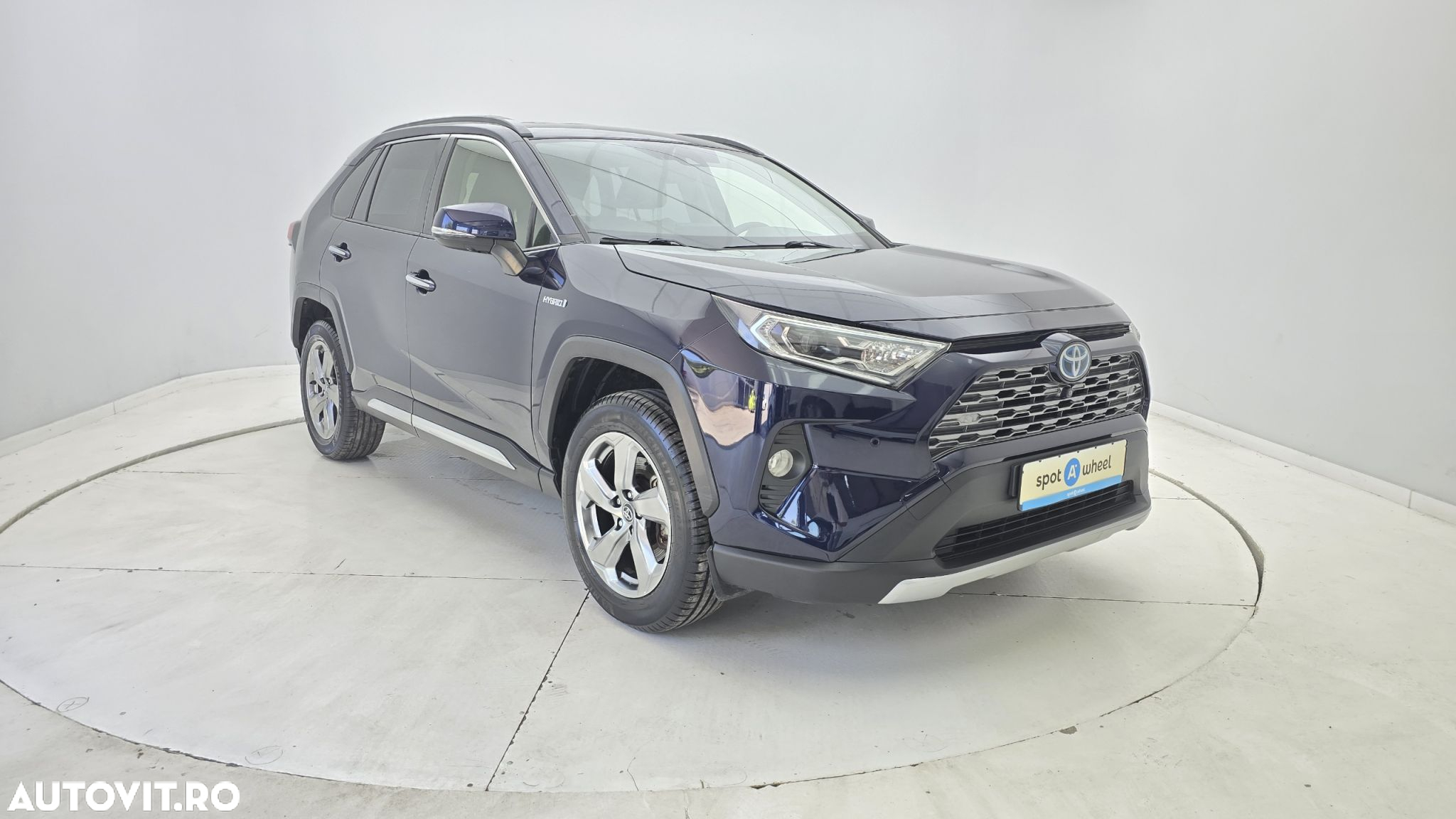 Toyota RAV4 - 4