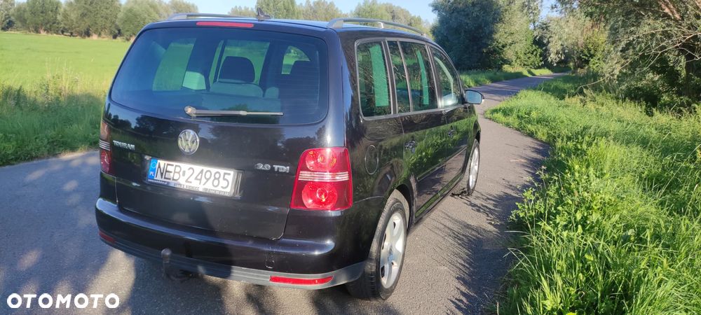 Volkswagen Touran 2.0 TDI DPF United - 8