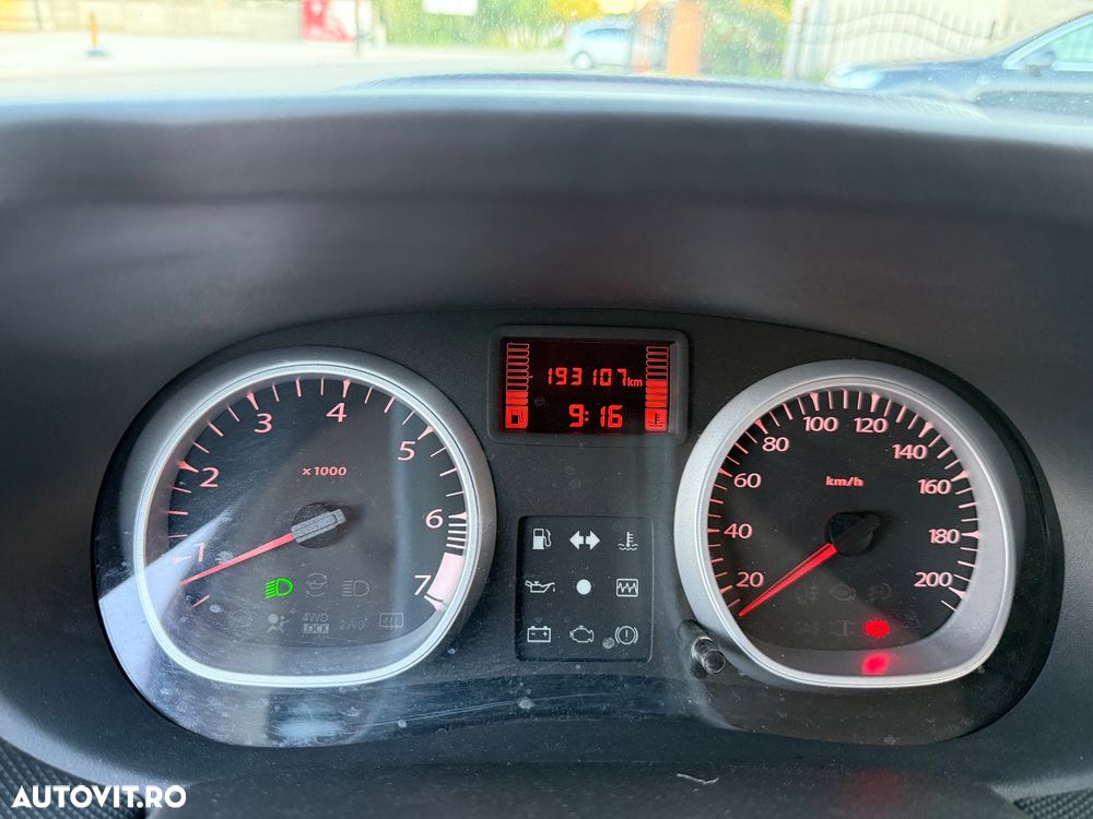 Dacia Duster 1.6 16V 4x2 Prestige - 26